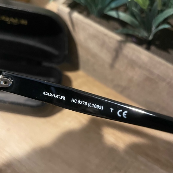 Coach Sunglasses - Picture 4 of 5